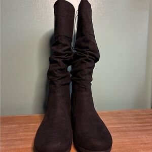 St. John's Bay Black Flat Heeled Boots